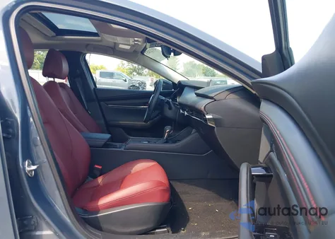 2024 Mazda Mazda3 2.5 S Carbon Edition z USA, uszkodzony, nr VIN 3MZBPBCM2RM423412